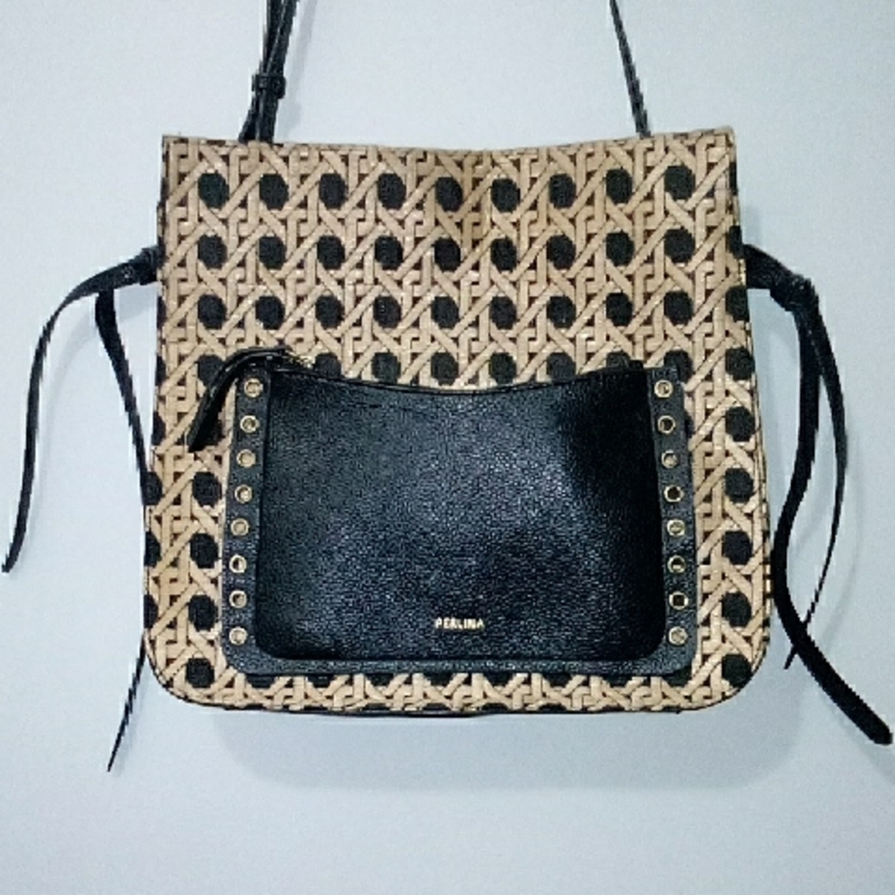 Perlina Back and Tan Leather Shoulder Bag